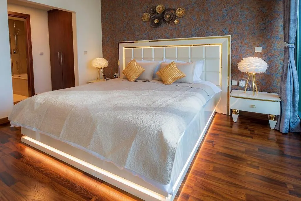 شقة First Class 3Br With Full Burj Khalifa And Fountain View دبي